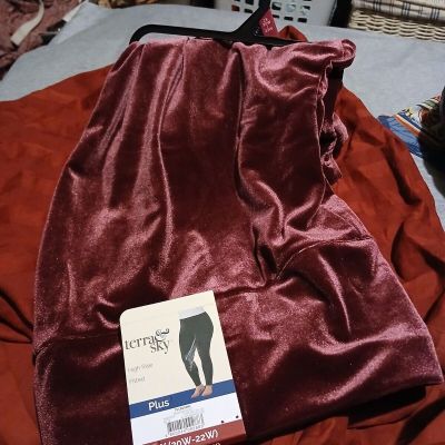 Terra and Sky Women’s Plus Maroon Wave Velvet Leggings Size 2X NWT